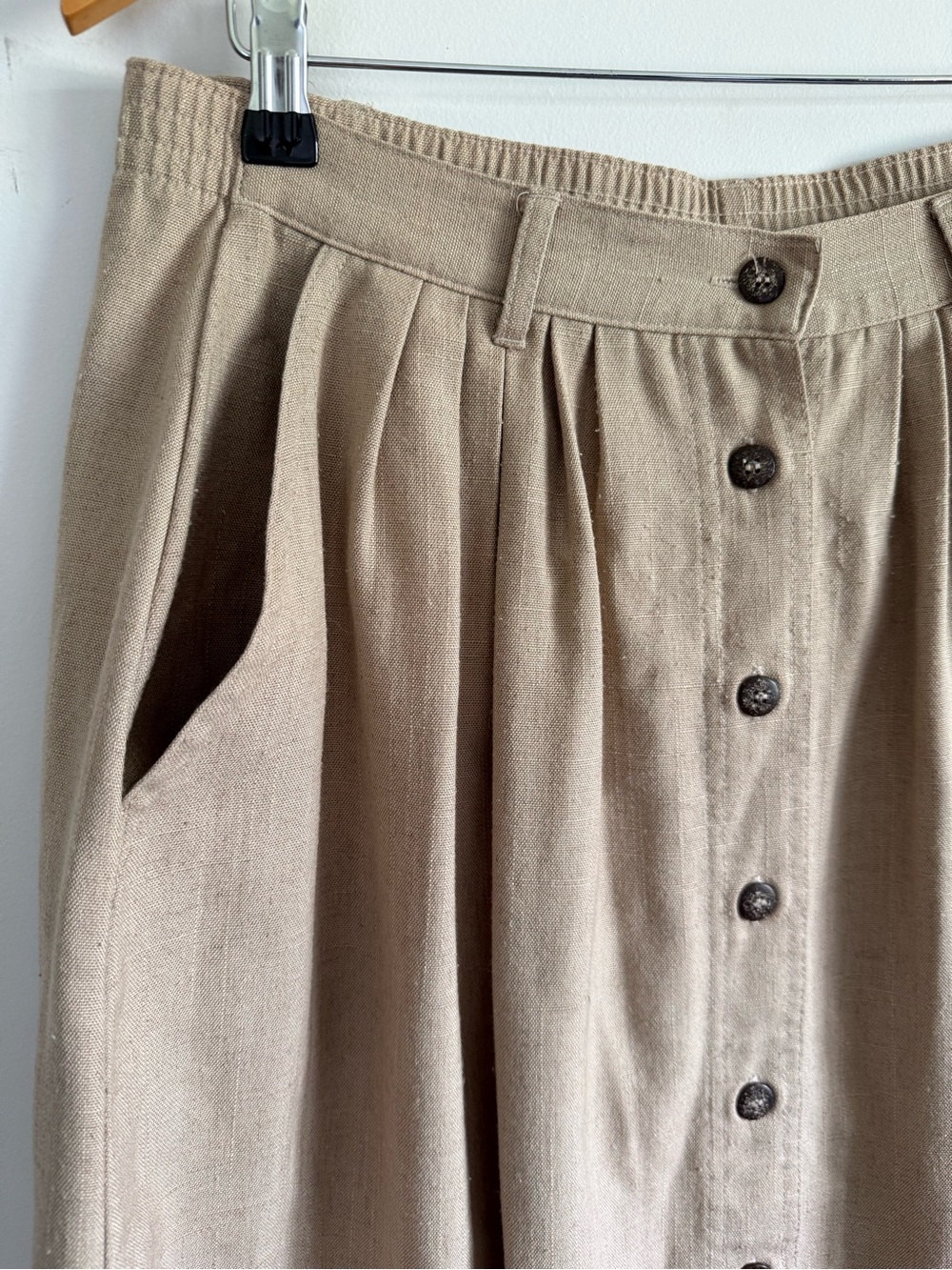 Vintage Jantzen Tan A-Line Button-Front Skirt with Pockets - Picture 6 of 8